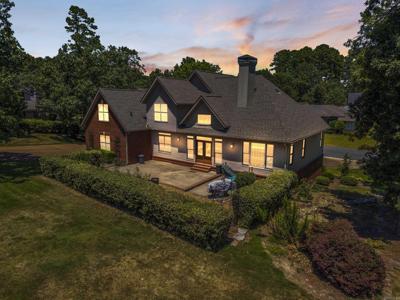 1005 Huntington Place