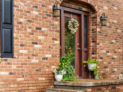 944 W Glazypeau Road