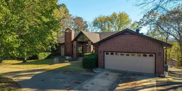 106 Pinehaven Place