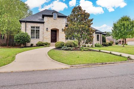 19 Tournay Circle
