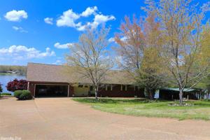 901 W Wind
