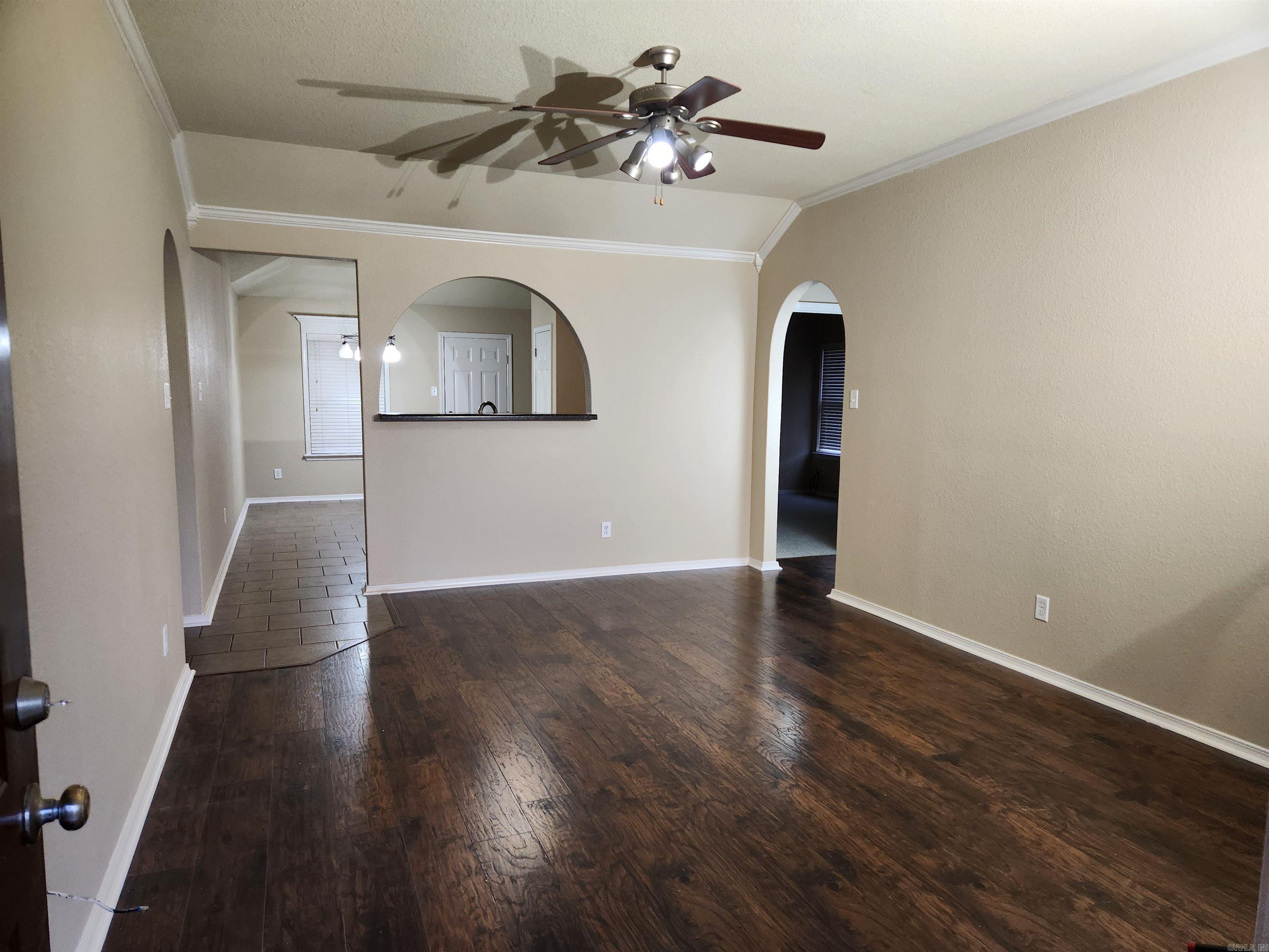 Image 2: Living Room