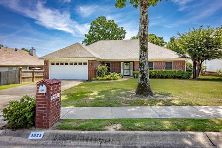 5085 Willow Glen Circle