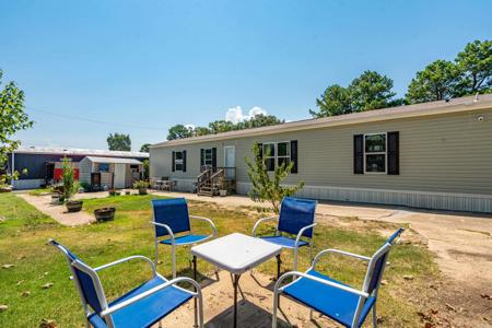 445 Lee Barron Loop