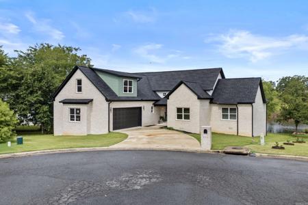 104 LETHAMHILL Cove