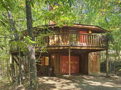 90 Lago Way