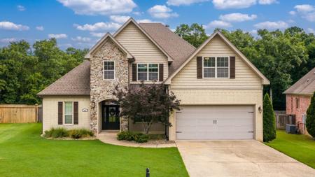 22 Tournay Circle