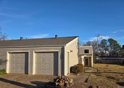 1900 Broken Bow Street