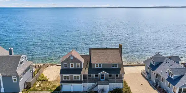 61 Menauhant Road