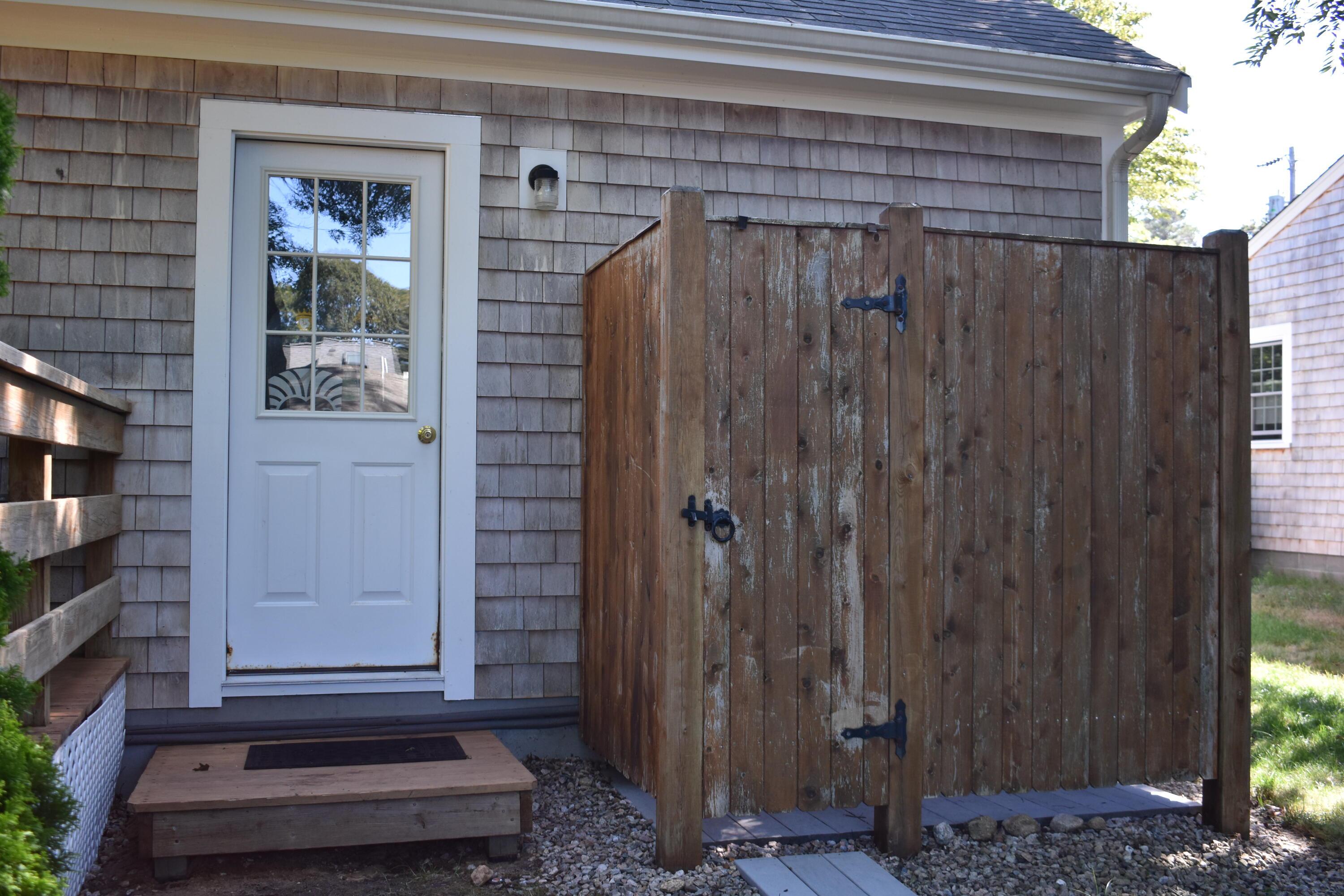 Image 4: Outside Shower