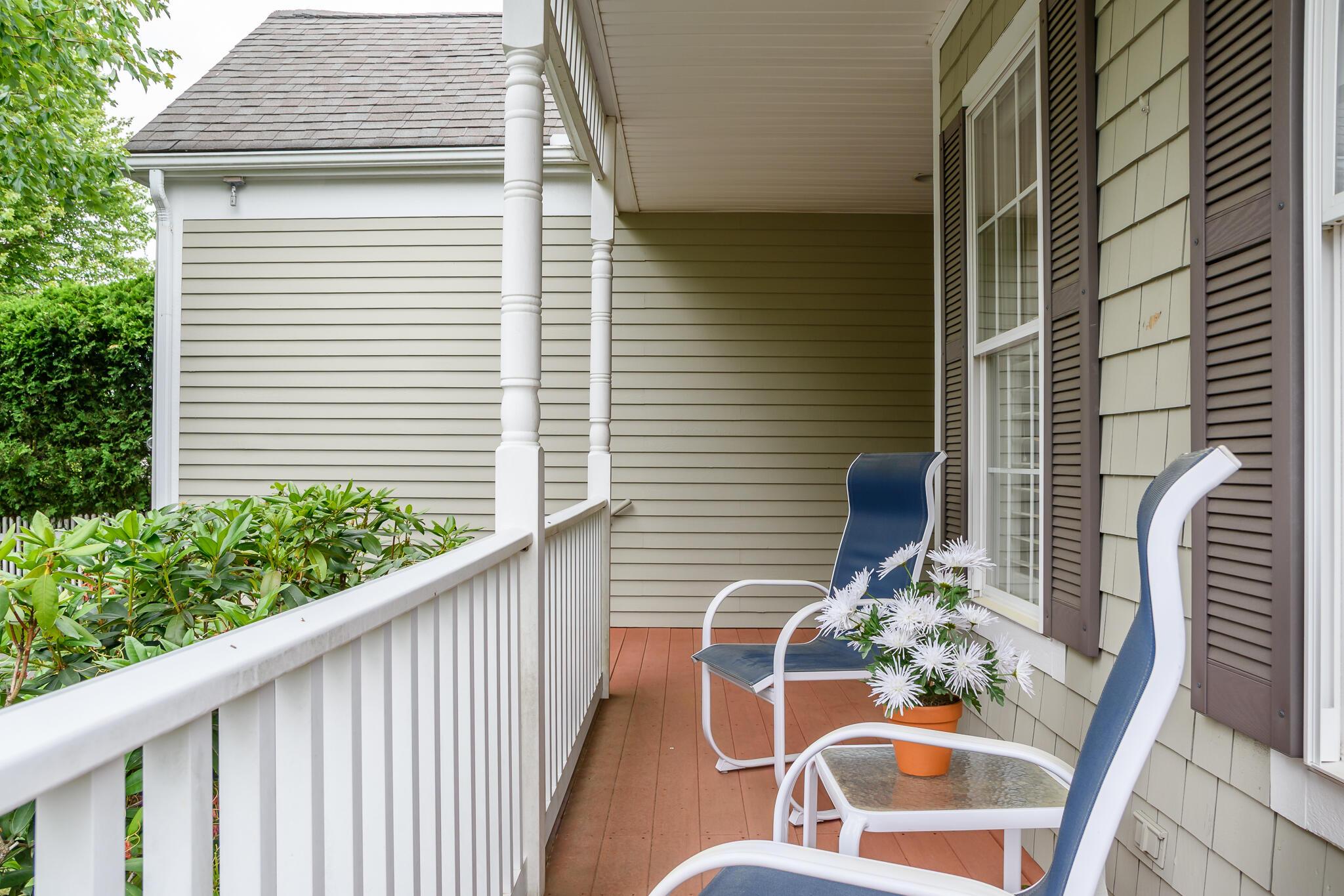 Image 2: Fr Porch_WEB (2)