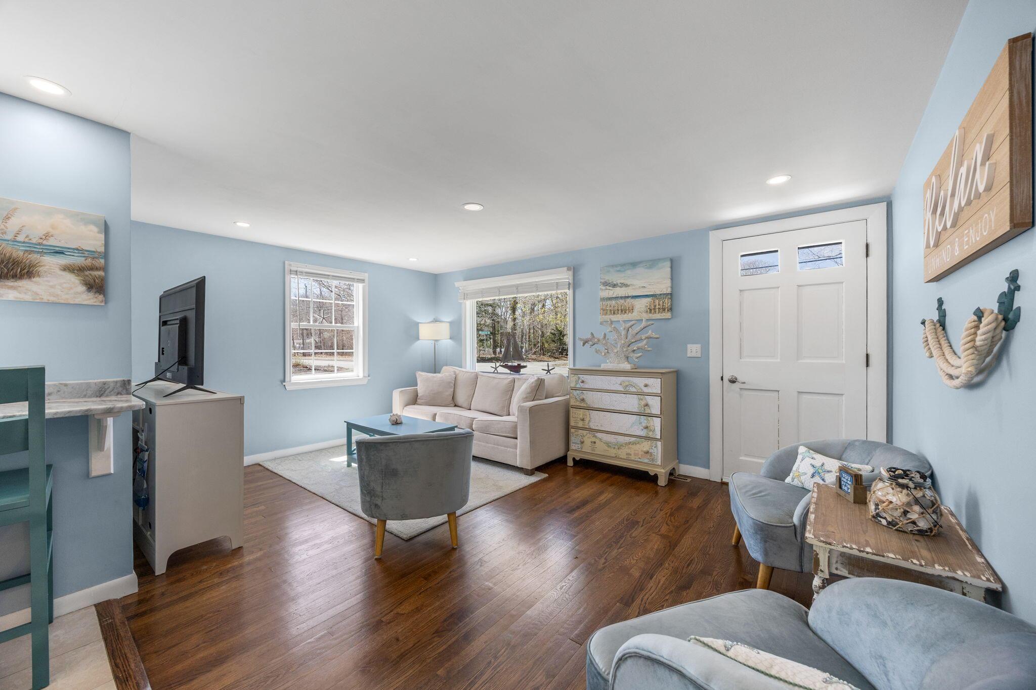 Image 4: 28-web-or-mls-296-seacoast-shores-blvd