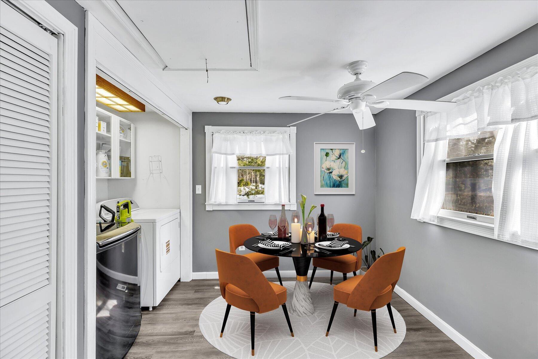 Image 4: 2-Dining Room