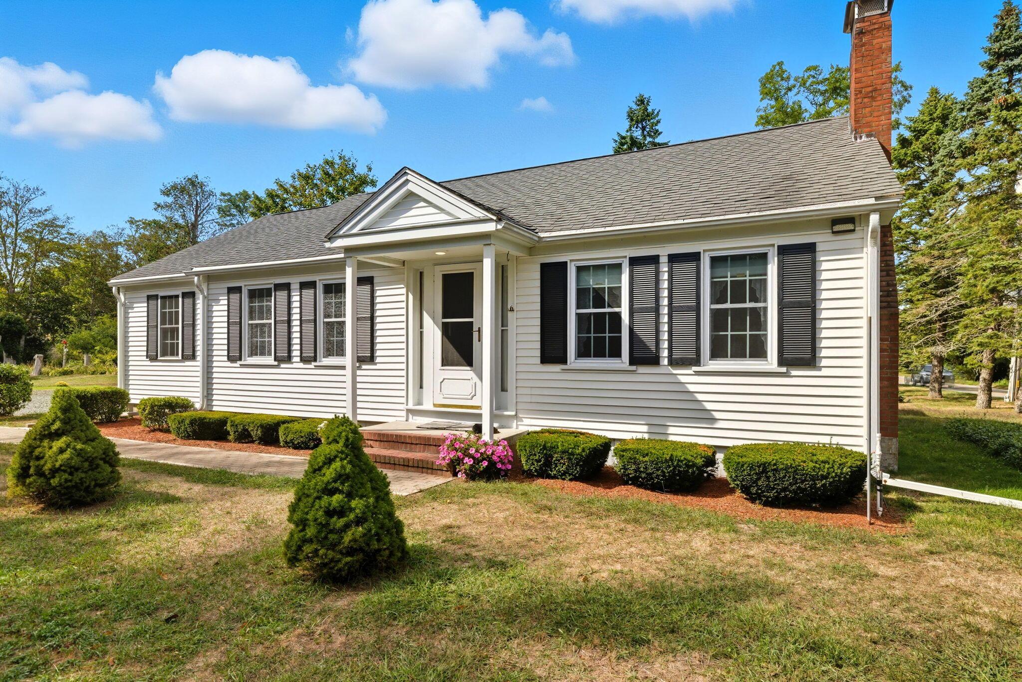 Image 1: 16-web-or-mls-6 Defiance Lane Final-17