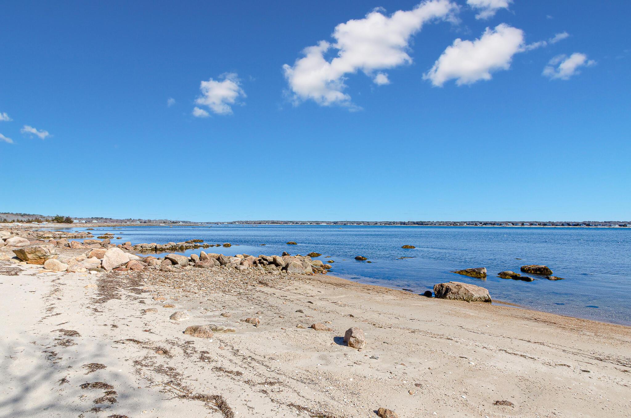 Image 2: Beach to harbor