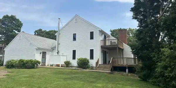 15 Beach Street