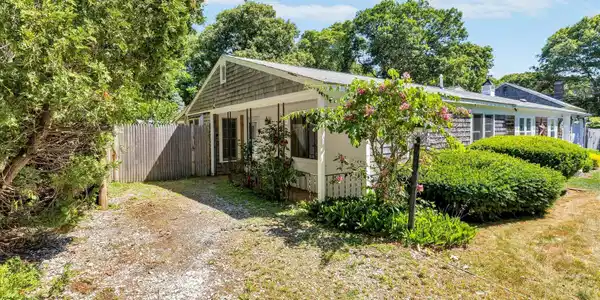 10 Margaret Joseph Road UNIT 10