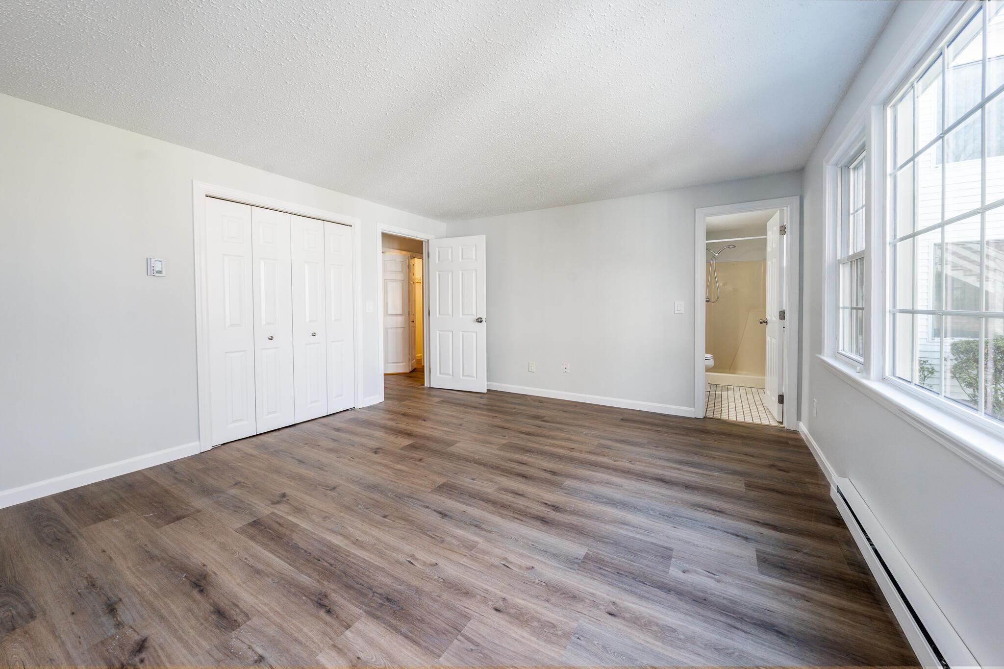 Image 4: 1stbedroom3
