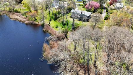 56 Locust Road