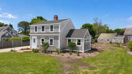 33 Pleasant Street