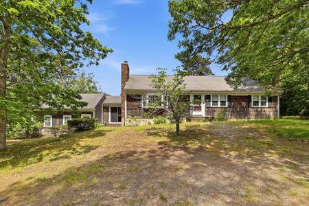 1 Aspen Road