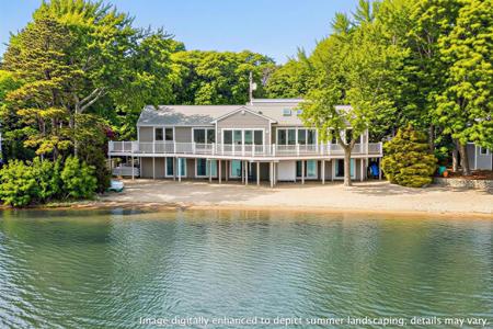 357 Lakeside Drive W