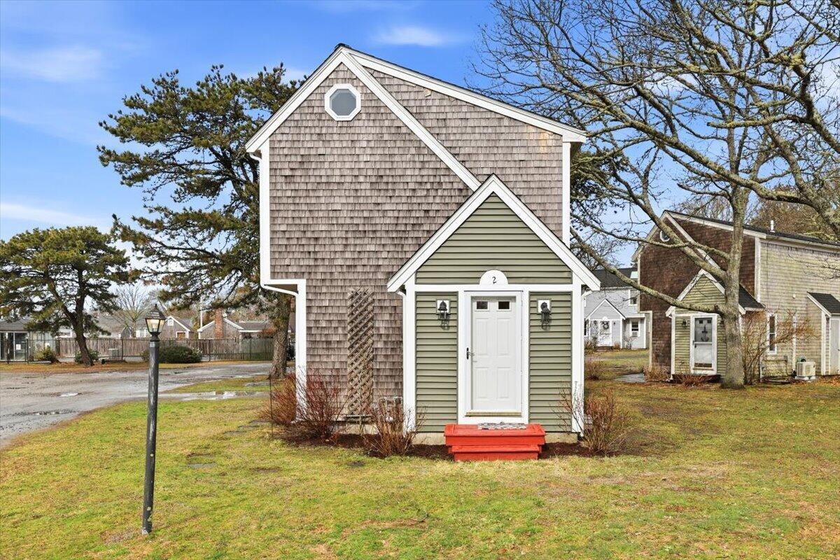 Image 2: Stand Alone Condo
