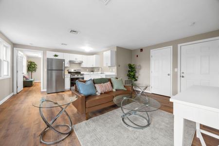 425 Main Street UNIT D