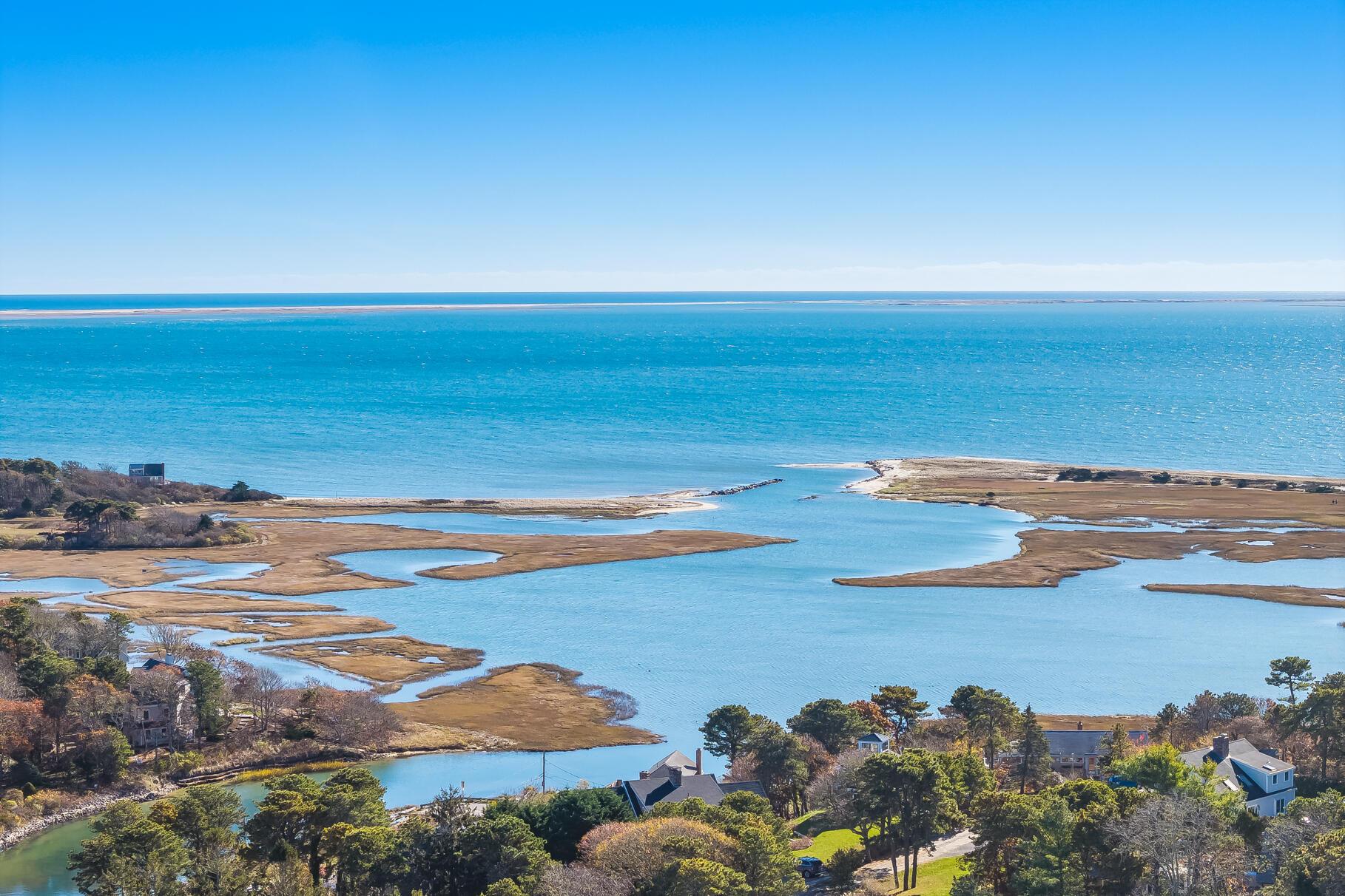 Image 3: DJI_20251118113325_0341_D