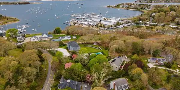 1120 Shore Road