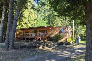 1234 Lakeshore Dr