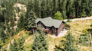 3889 E AVERY LN
