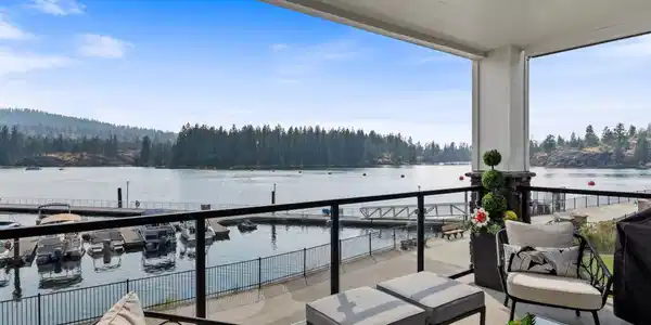 447 Waterside
