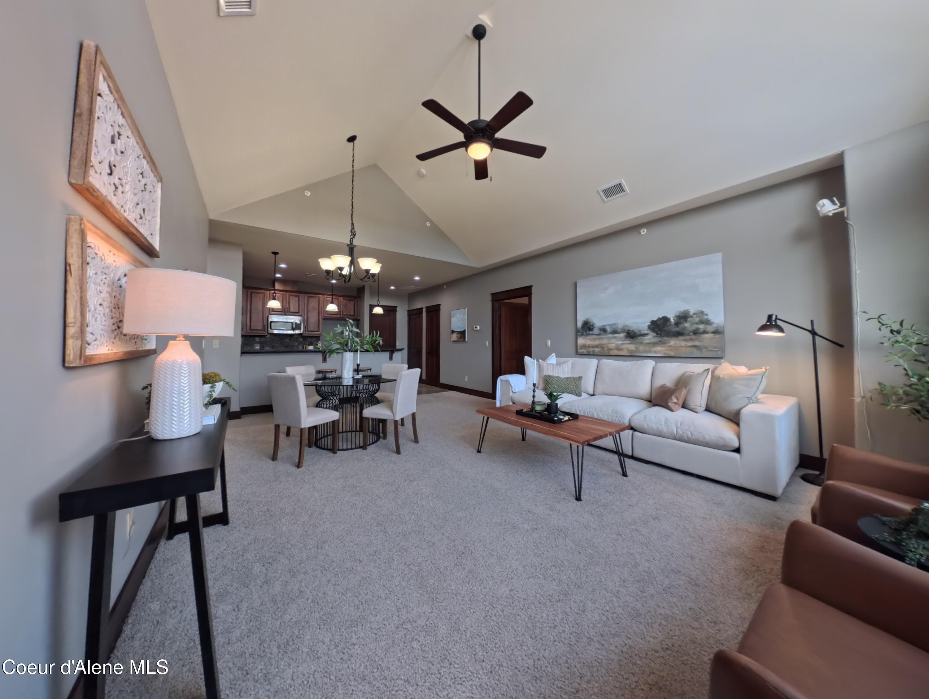 Image 2: Living Room 2