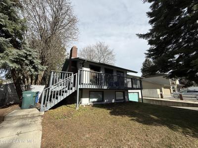 1635 E Tall Timber LOOP