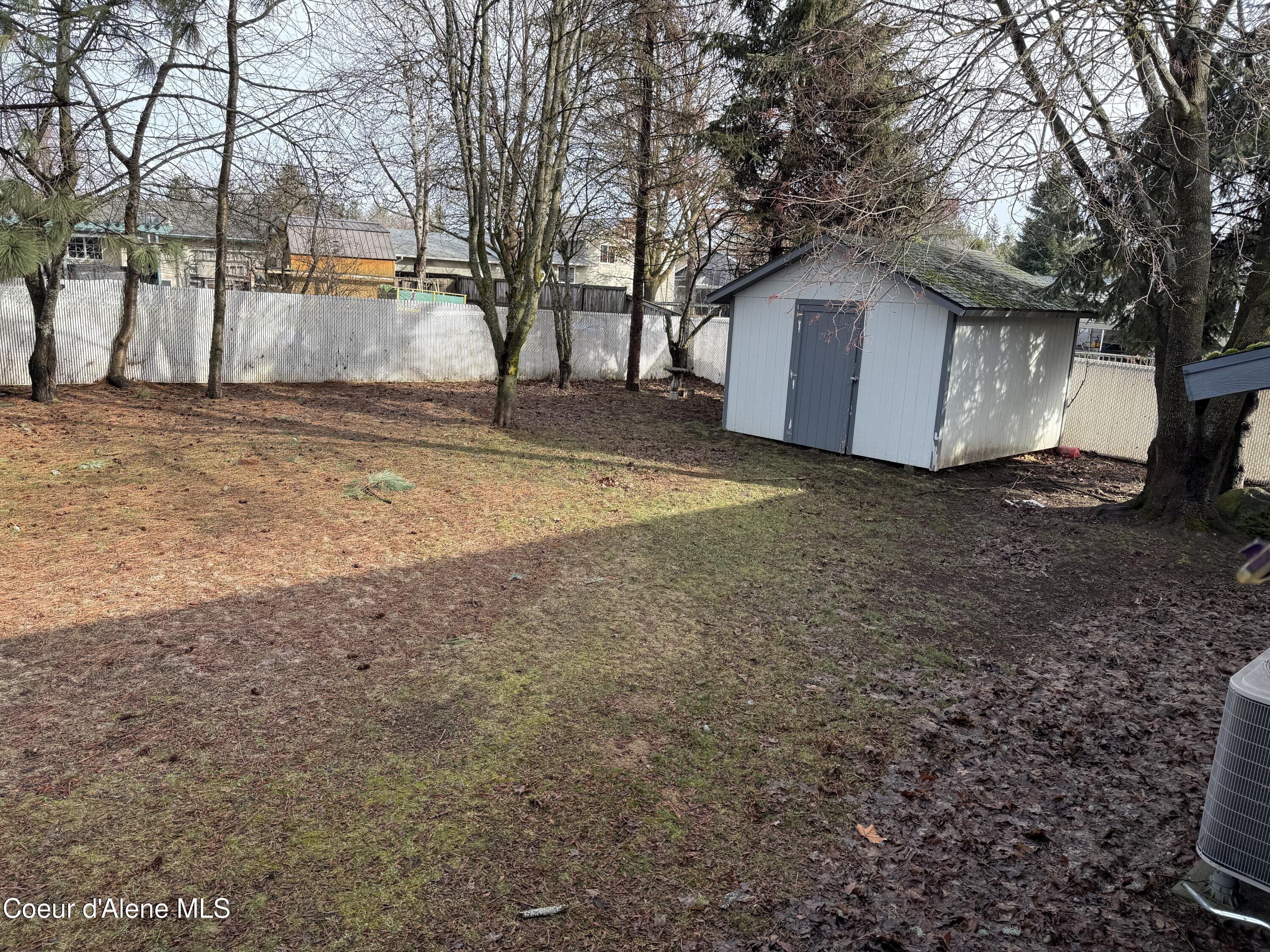 Image 2: BACK YARD