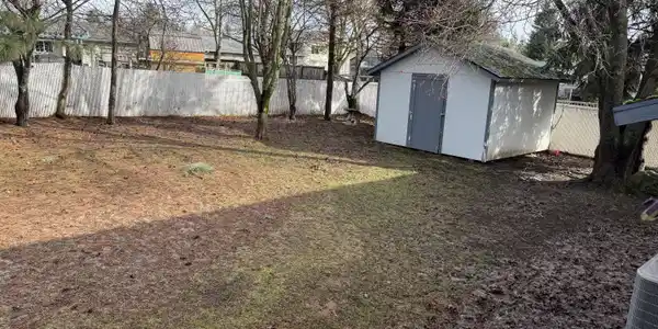 Image 2: BACK YARD