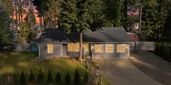 3297 N Wedgewood Loop