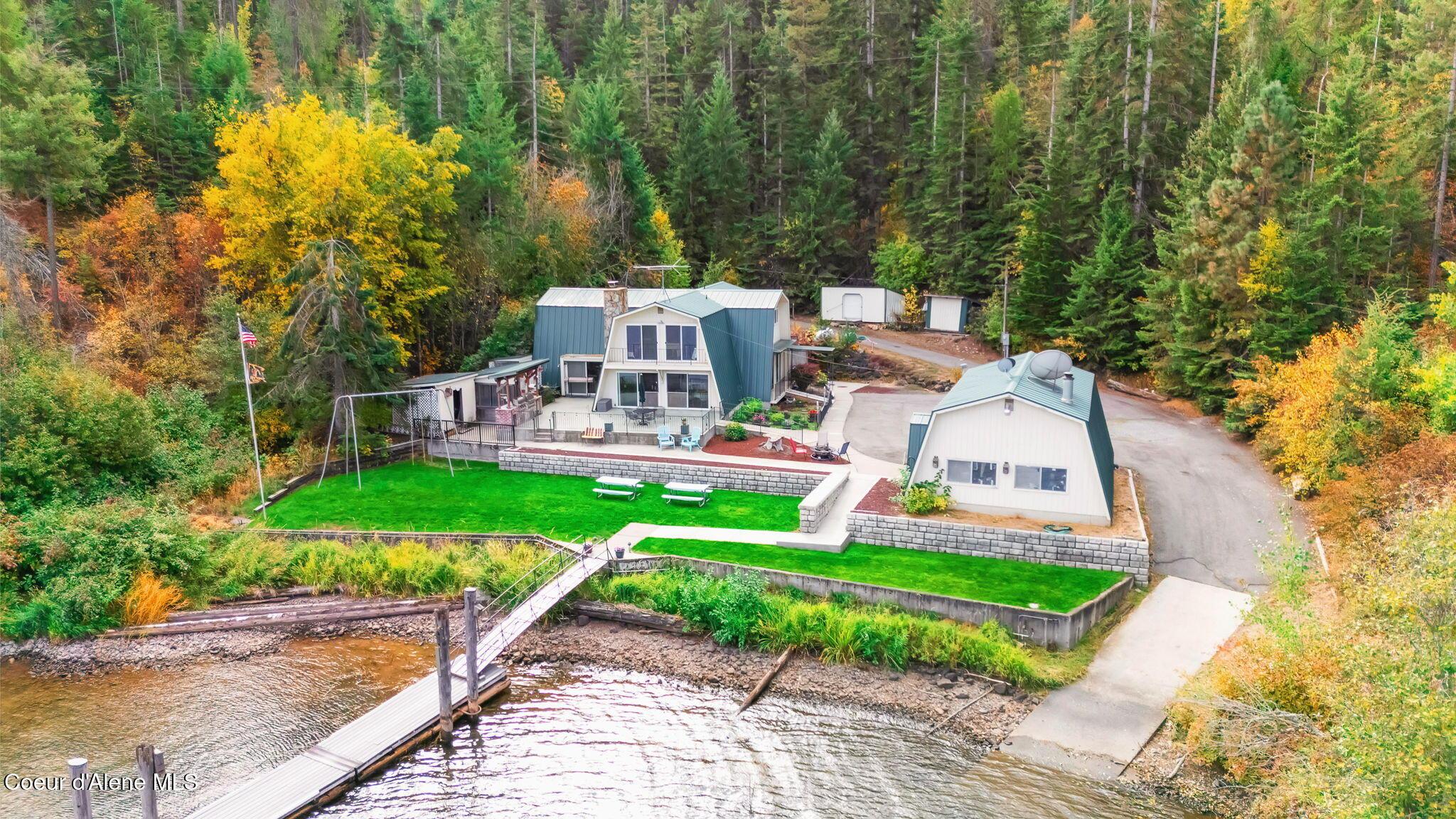 Image 2: 307' water frontage