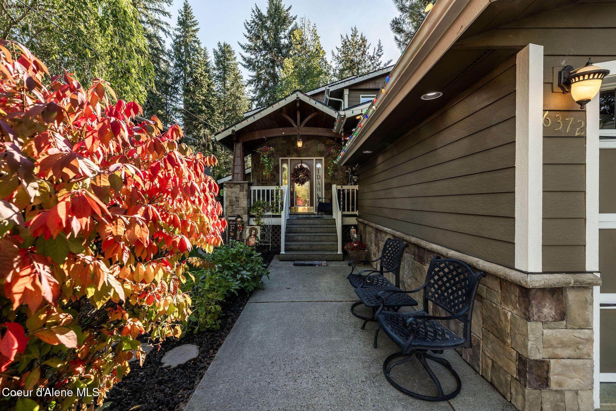 Image 4: Front Porch