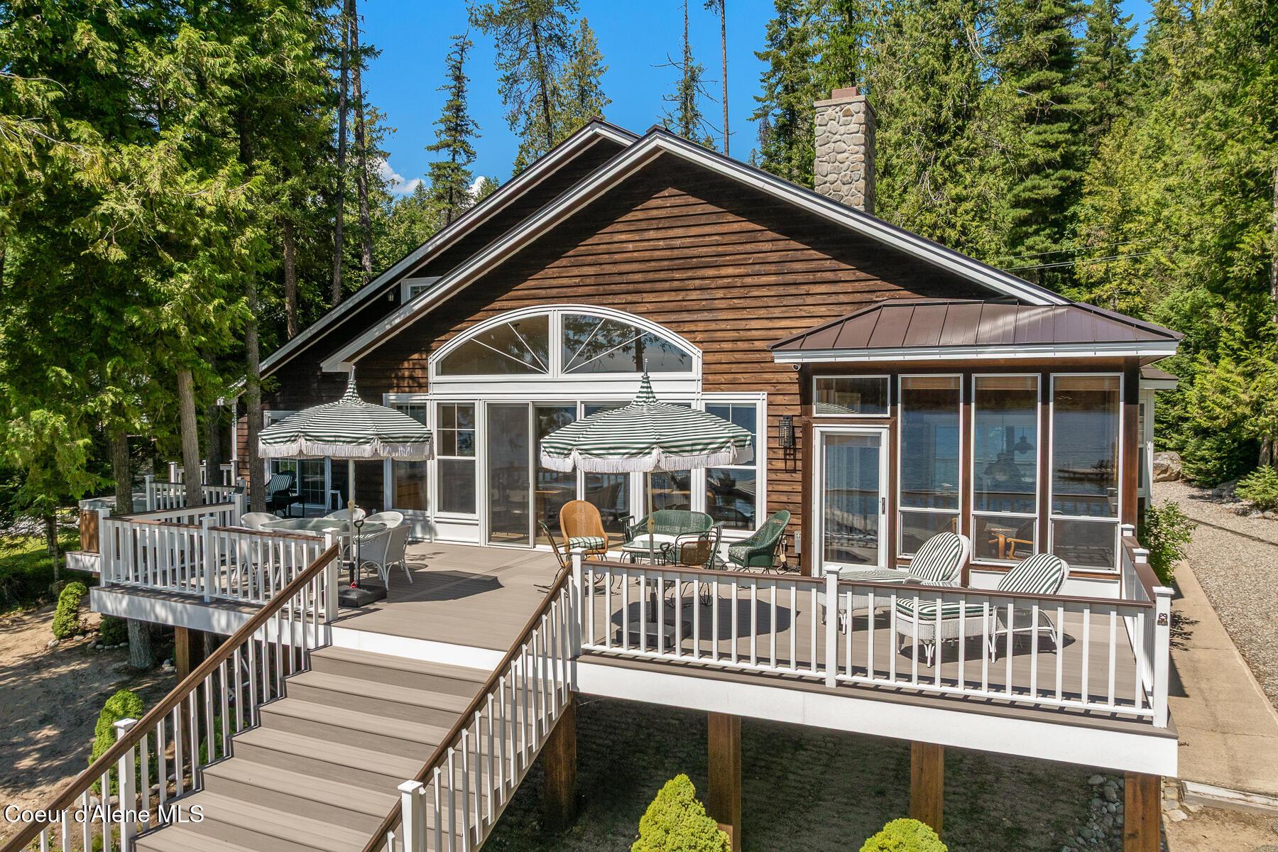 Image 2: Glorious OutdoorLiving!