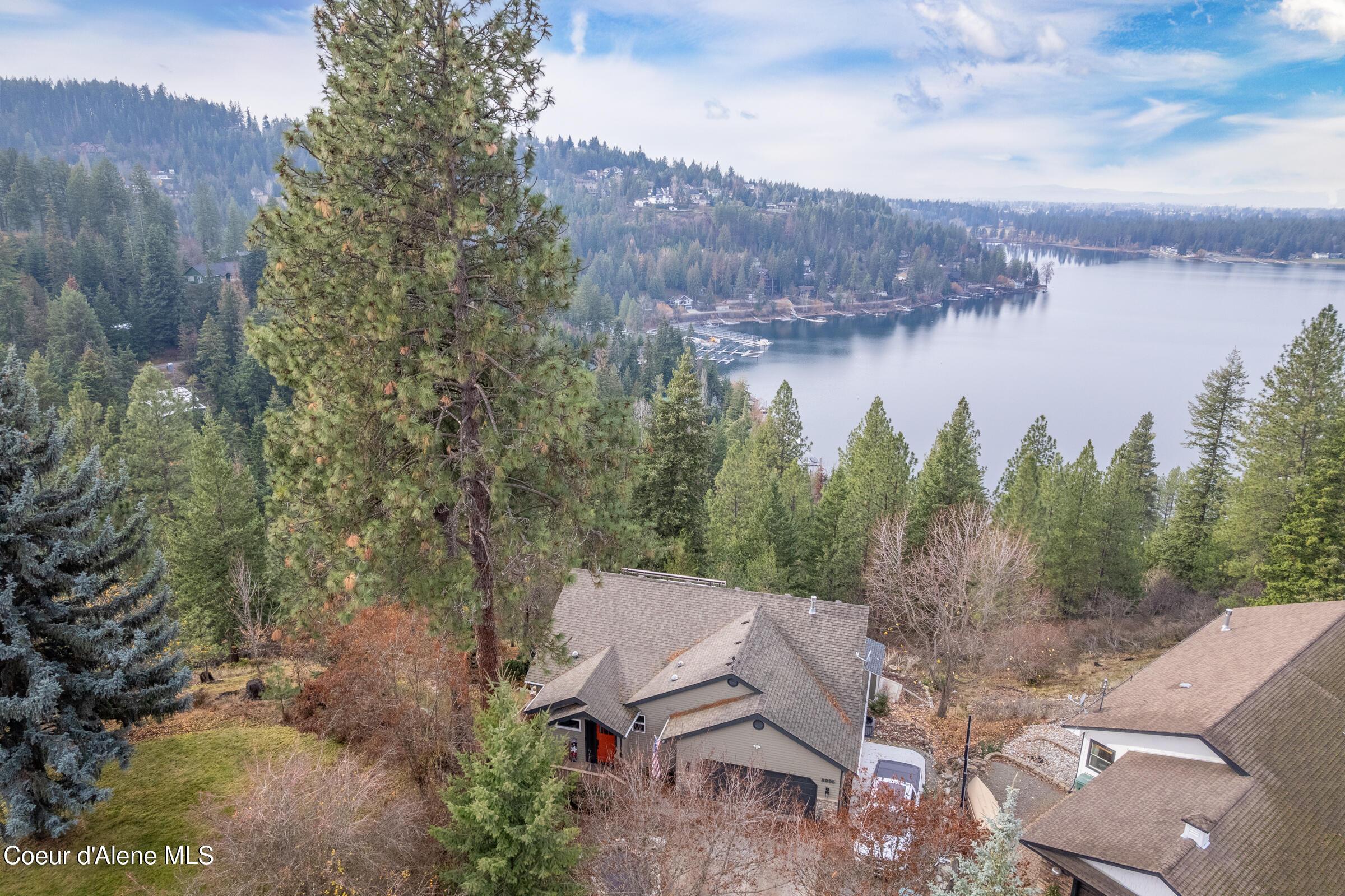 Image 2: 001-8995NorthClarkviewPlace-Hayden-ID-83