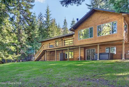 1205 Wooded Acres Dr