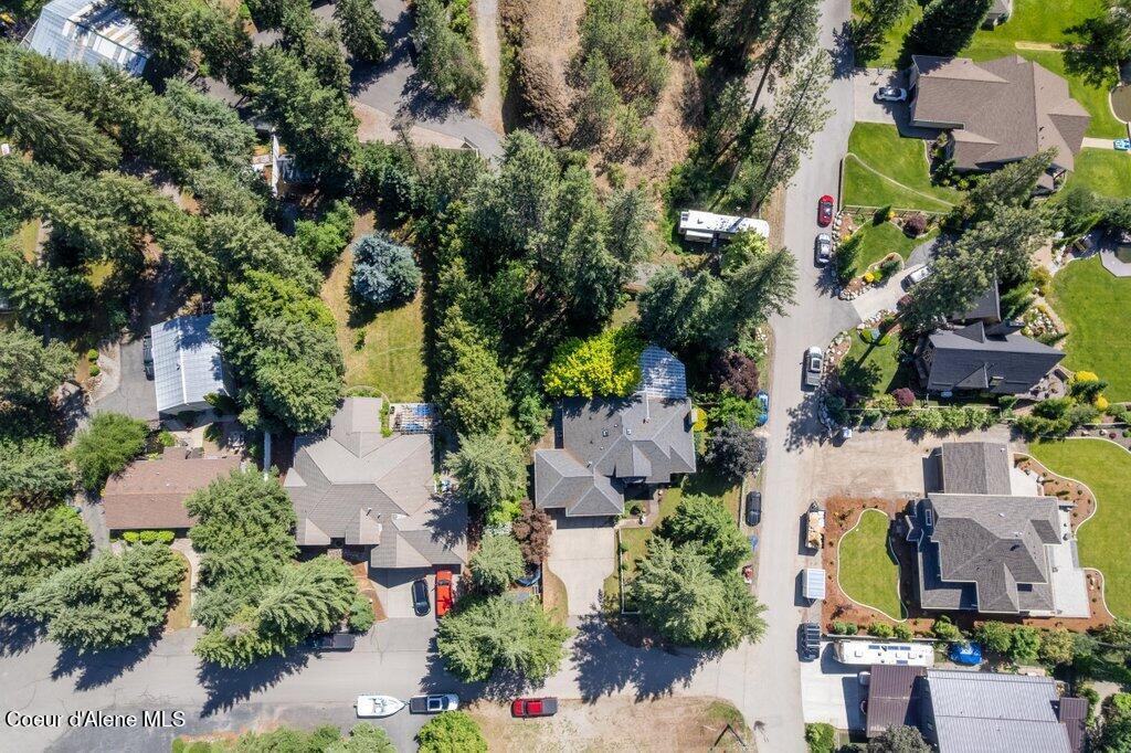 Image 4: 004-418SouthRiviereCourt-CoeurdAlene-ID-