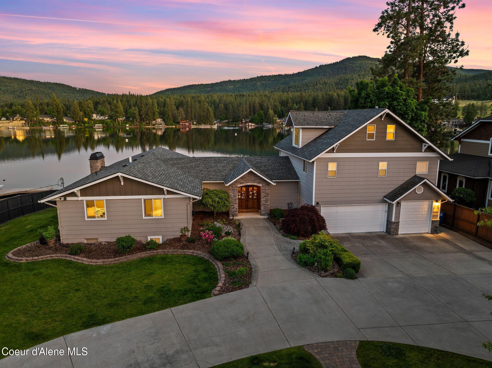 Image 2: Welcome to 1926 E Rodkey Dr