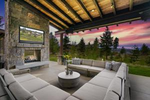1843 E BRANDING IRON CT