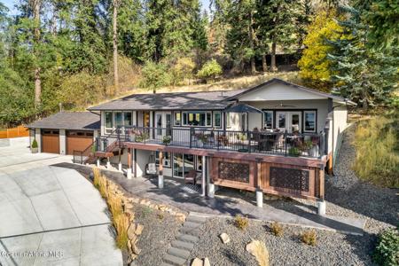 2406 S SILVER BEACH RD