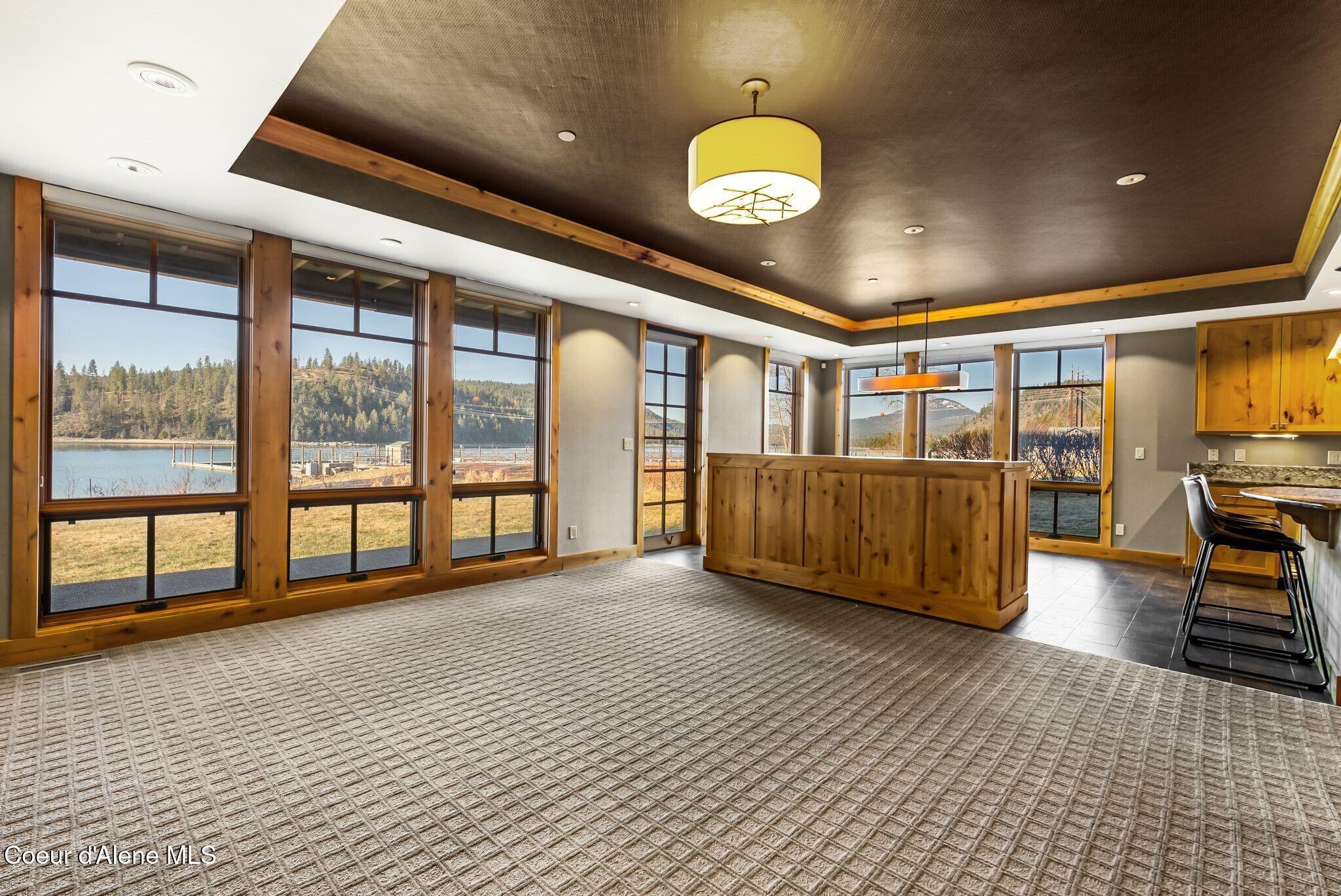 Image 4: Spacious Great Room