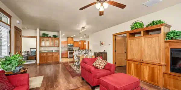 4453 Greenchain LOOP Unit APT 9
