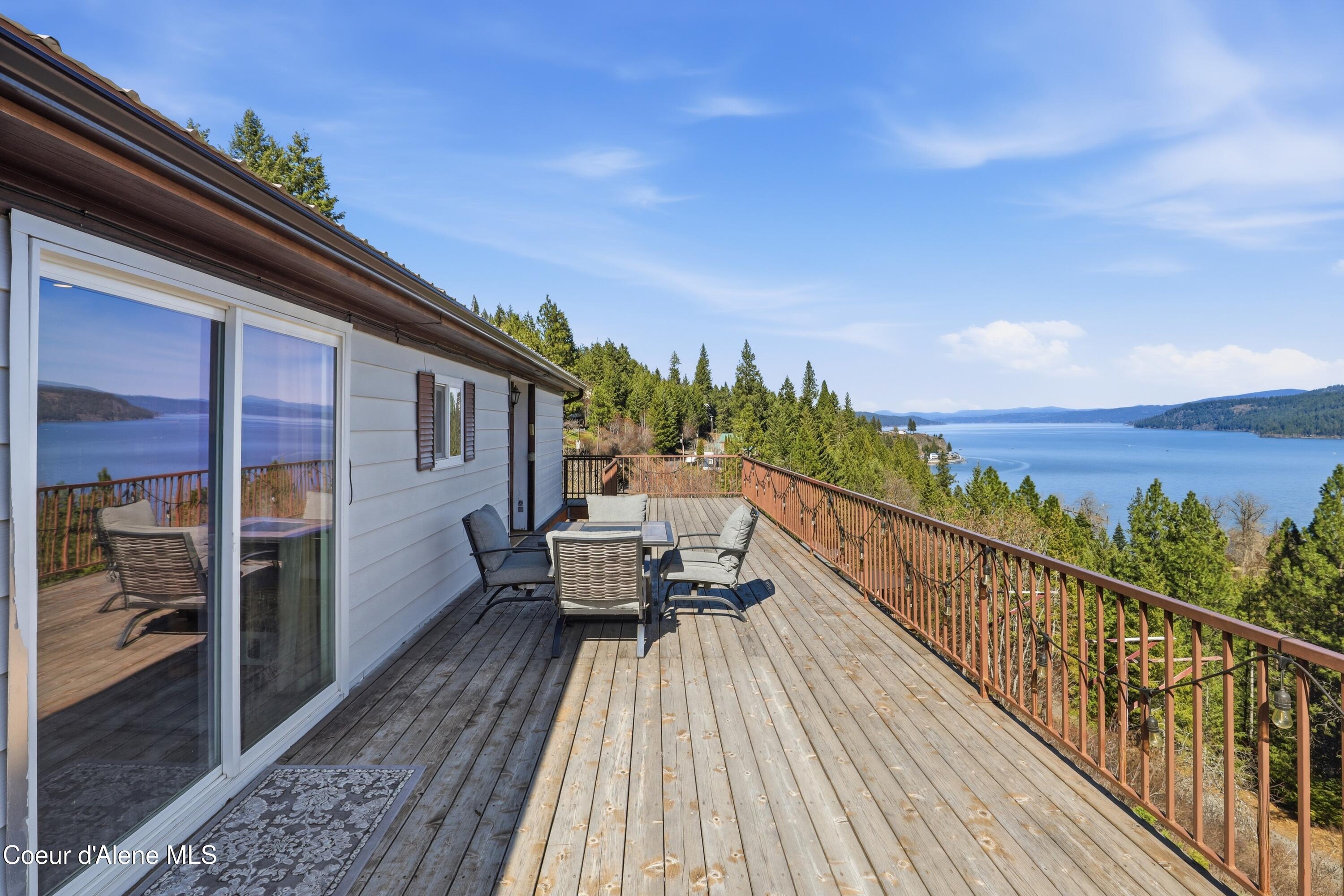 Image 4: 31_23160 s madrona loop